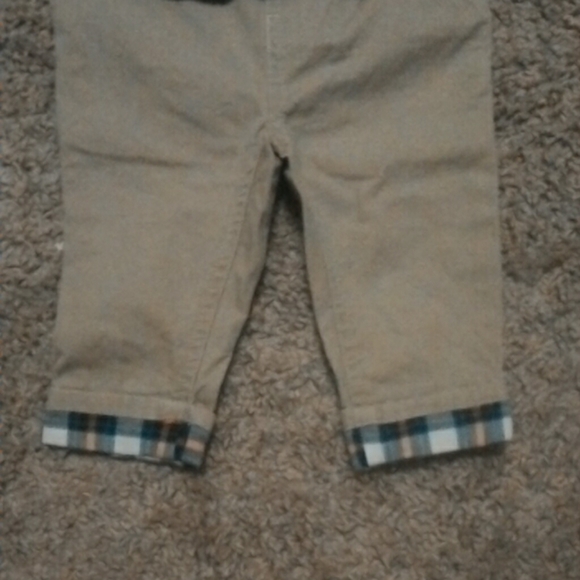 Baby boy Children's Place outfit - Picture 3 of 3